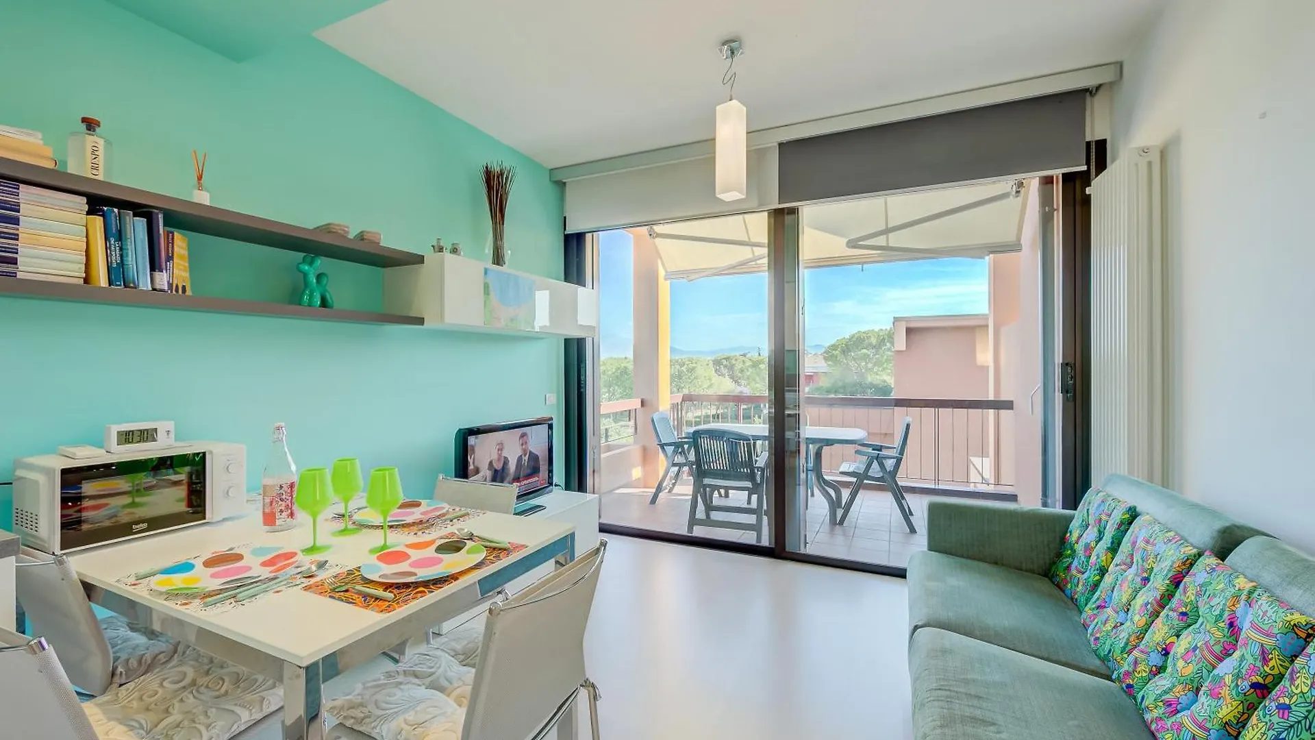 Green Tiffany Apartment - Happy Rentals Desenzano del Garda Italy